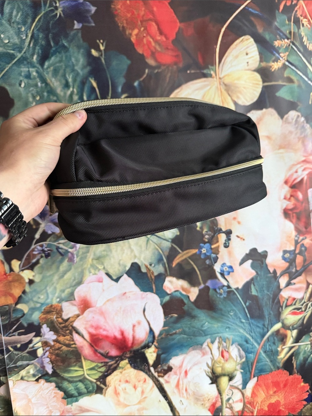 SONIA KUSAK Makeup Pouch in GUC :)